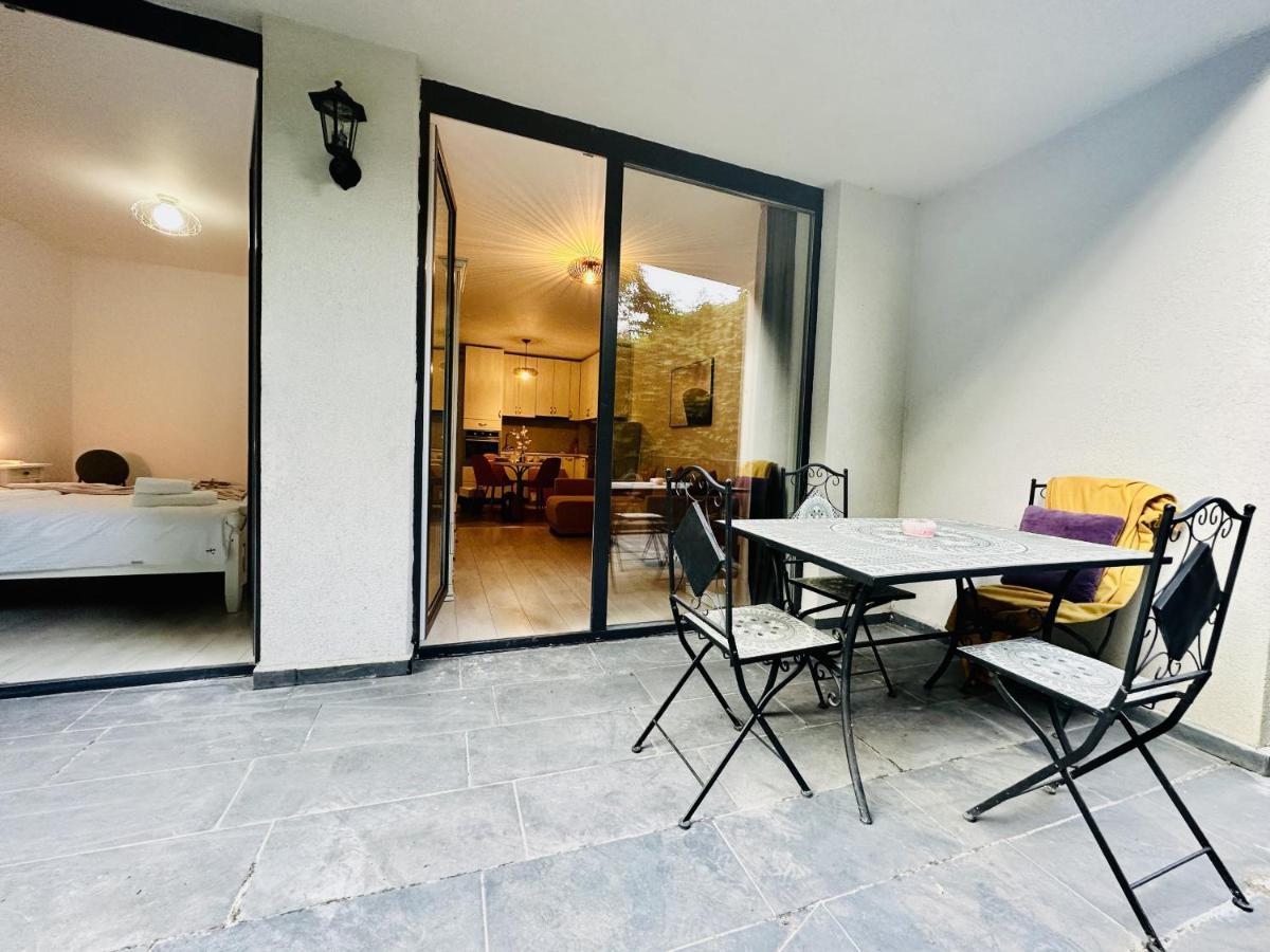 Palfi Apartment With Garden & Parking Клуж-Напока Екстериор снимка